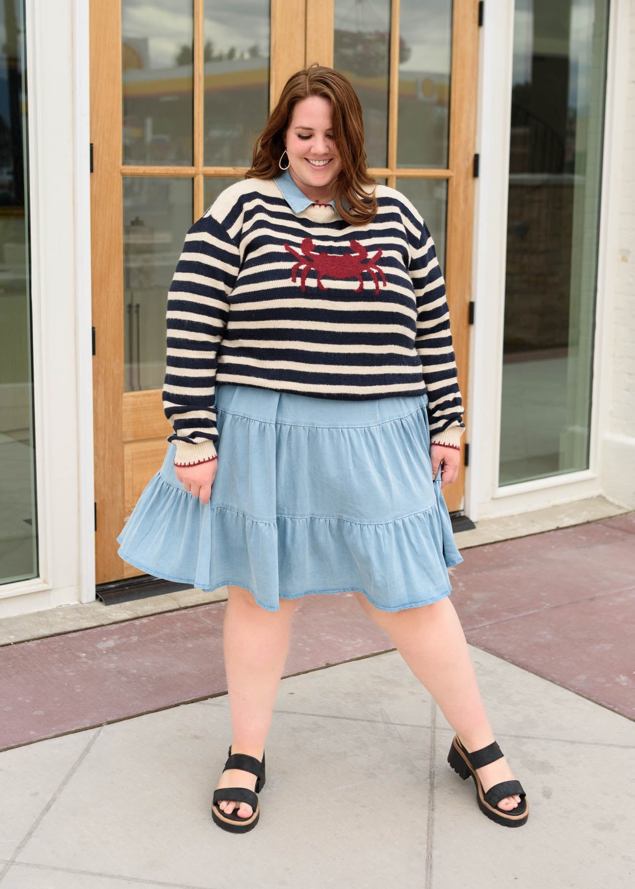 Long sleeve cream and navy strped pattern sweater in plus size