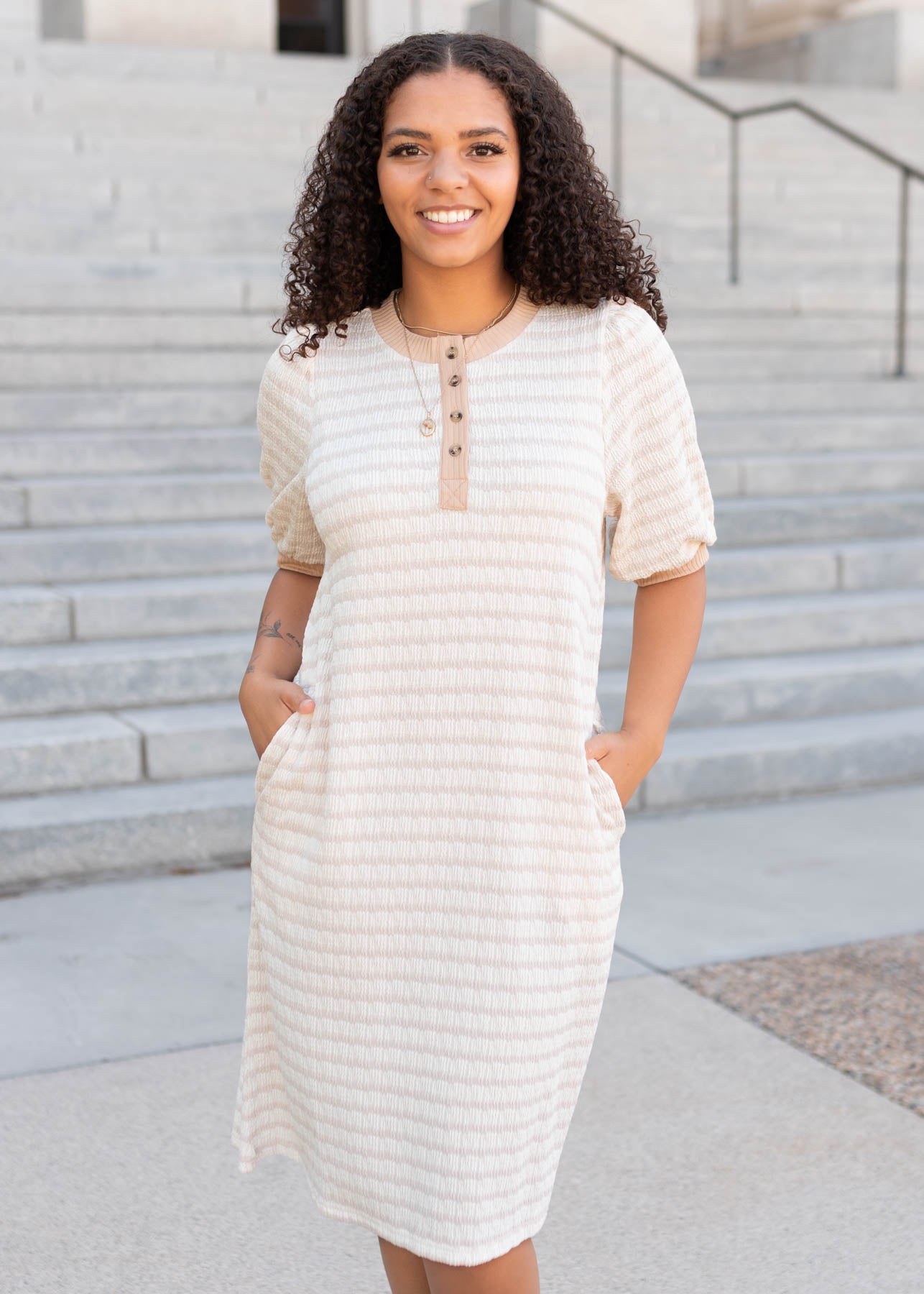 Short sleeve beige striped dress