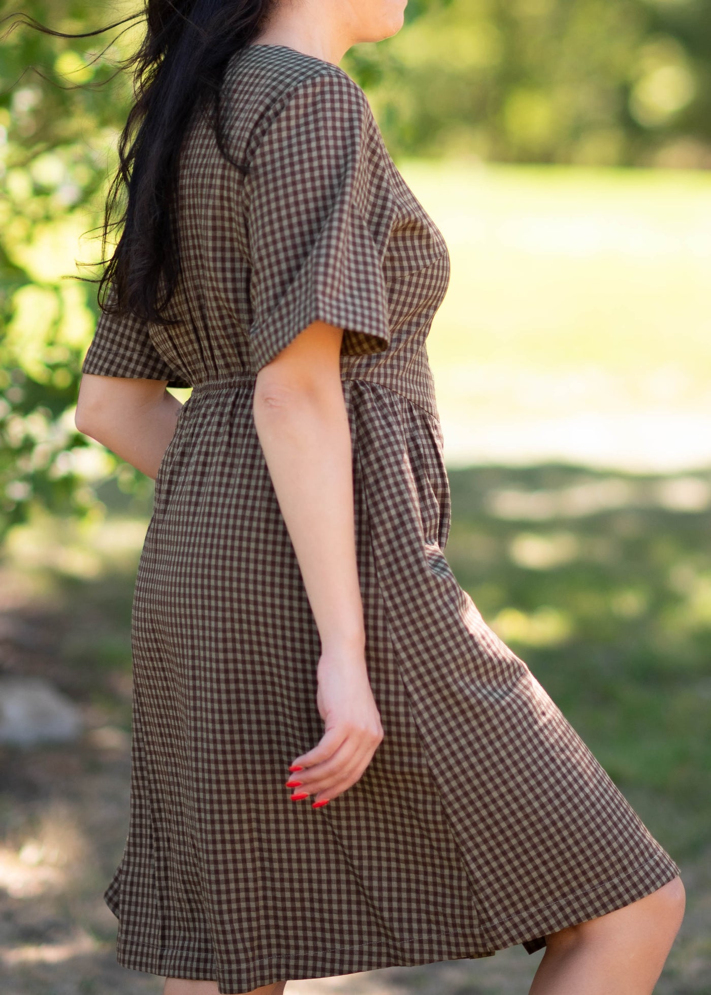 tuckernuck brown gingham dress Noah & Dark Brown Button Up Mini Midi length Fit woman's black tie dress Amazon Bridesmaid Dresses - Colour:Chilli Red