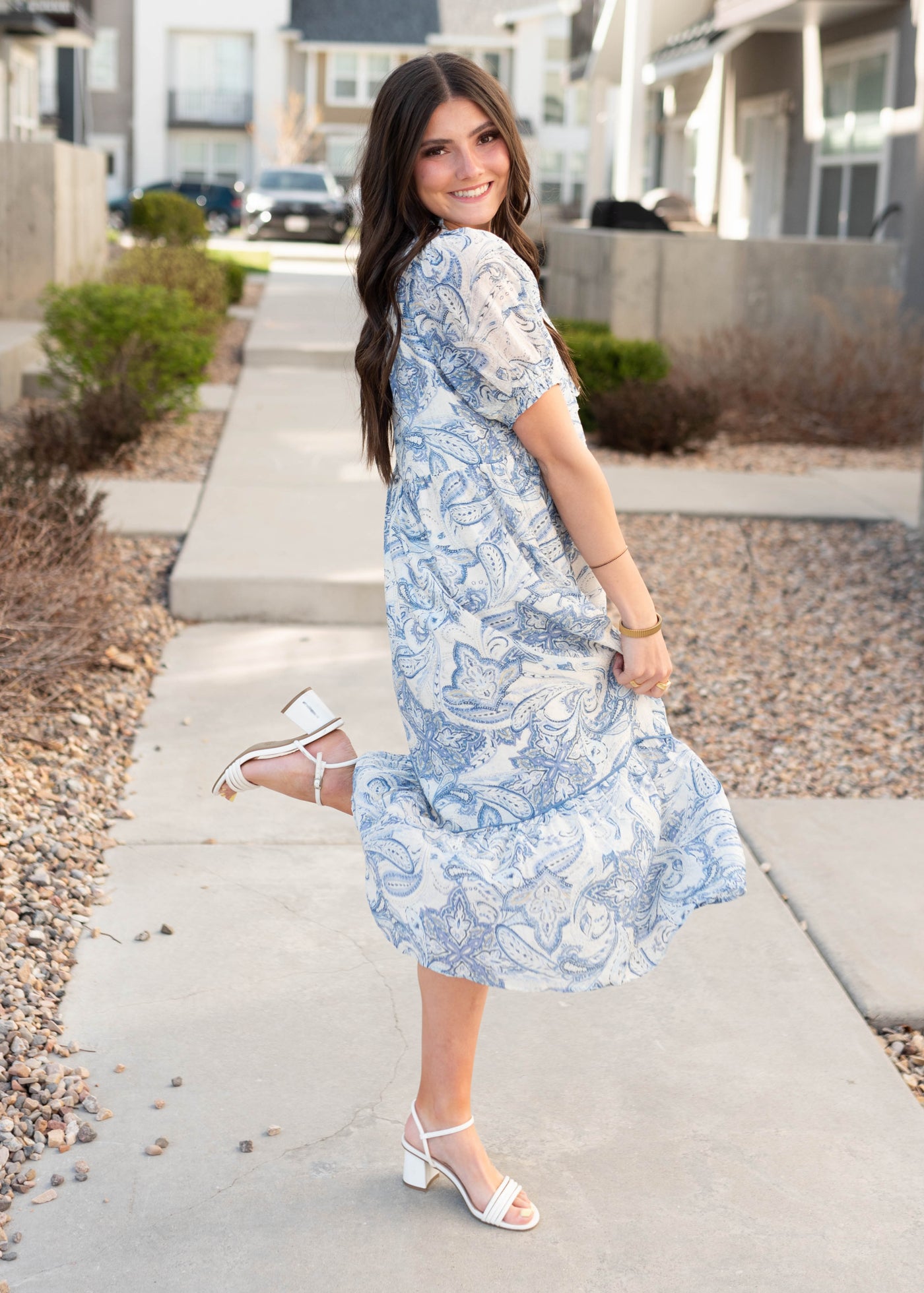 Blue paisley pattern dress with short sleeves
