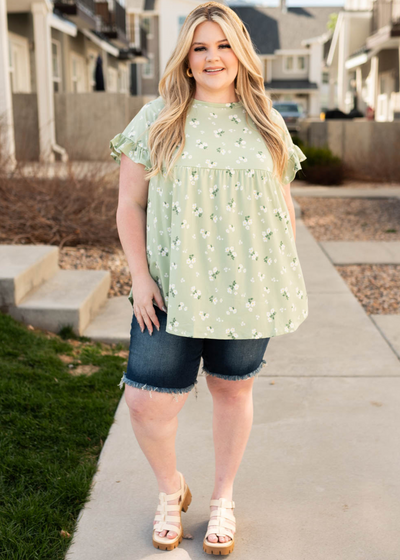 Short sleeve plus size sage floral top