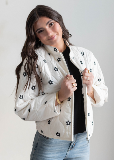 Zip up ivory flower puffer jacket