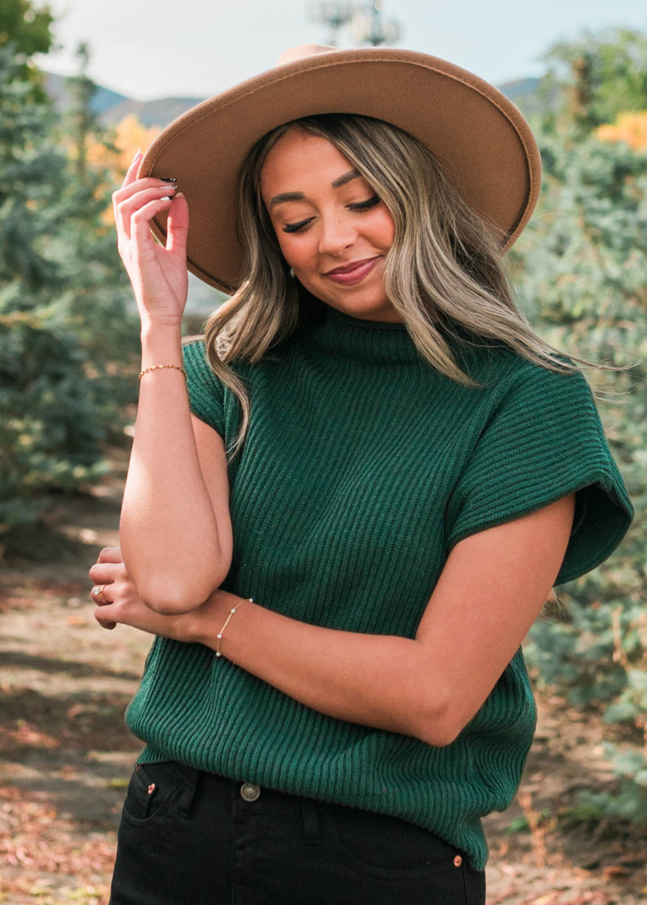 Drop short sleeve hunter green sweater
