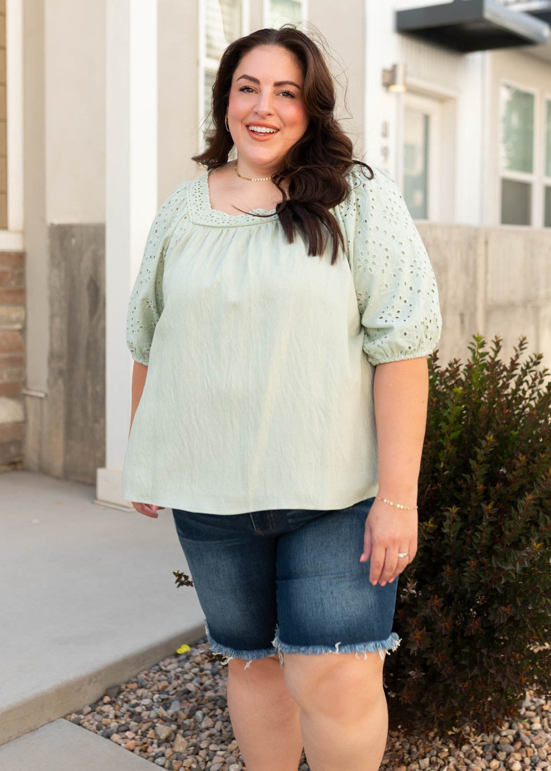 Short sleeve sage top in plus size