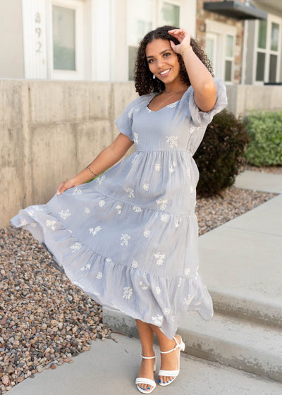 Dusty blue embroideted dress with short sleeves