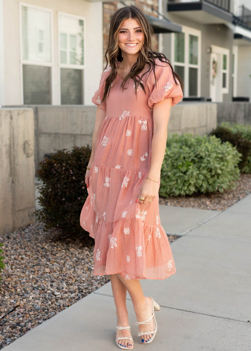 Terracoatta embroidered dress with puff sleeves
