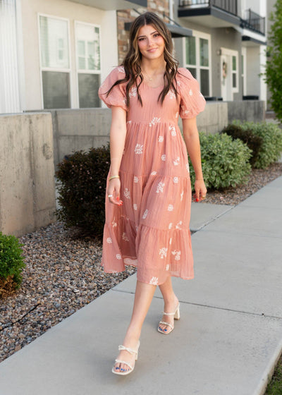 Terracotta embroidered dress with short sleeves