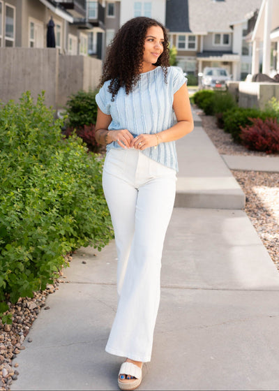 Blue textured top with vertical lines