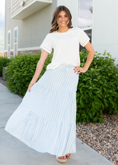 Ivory top with short sleeves
