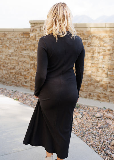 Back view of the charcoal ribbed dress