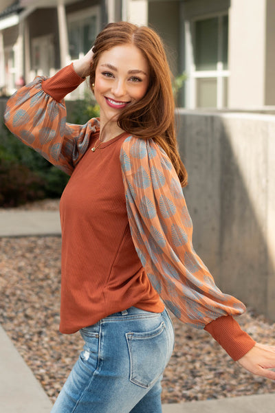 Side view of a rust top