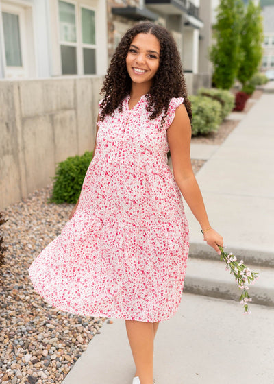 Pink floral dress with ruffle at the sleeve