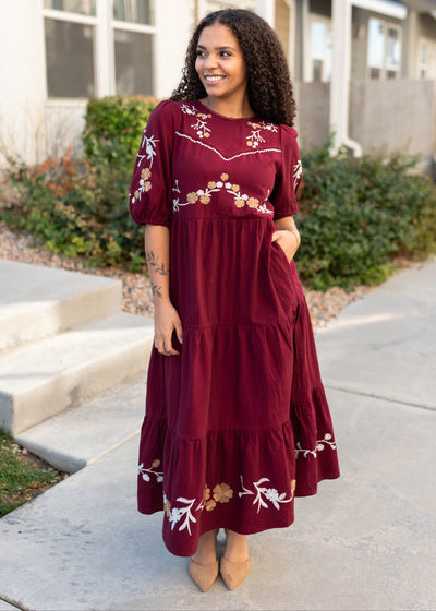 Short sleeve modest burgundy floral dress with pockets