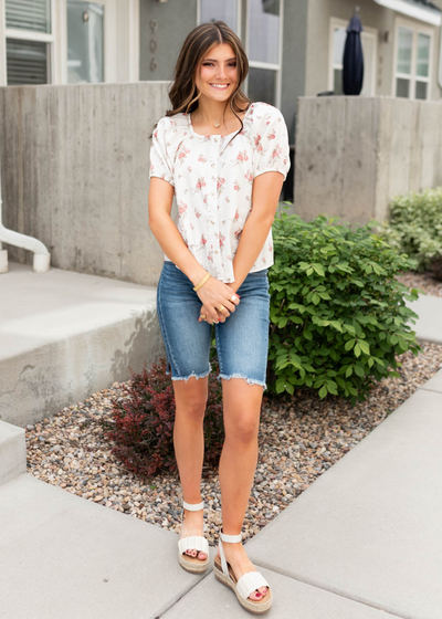 Denim bermuda shorts with frayed hem