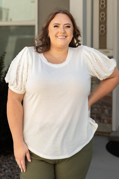 Short sleeve white top