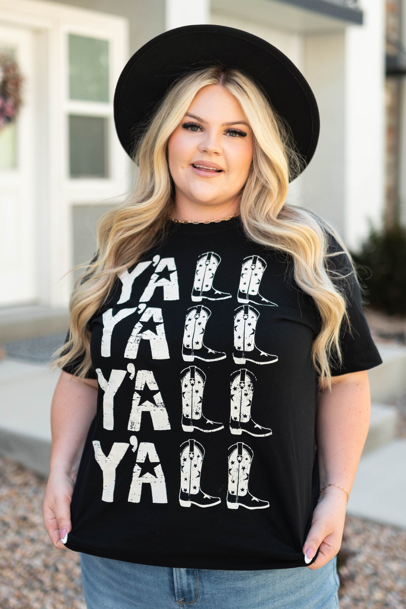 Plus size y'all black tee