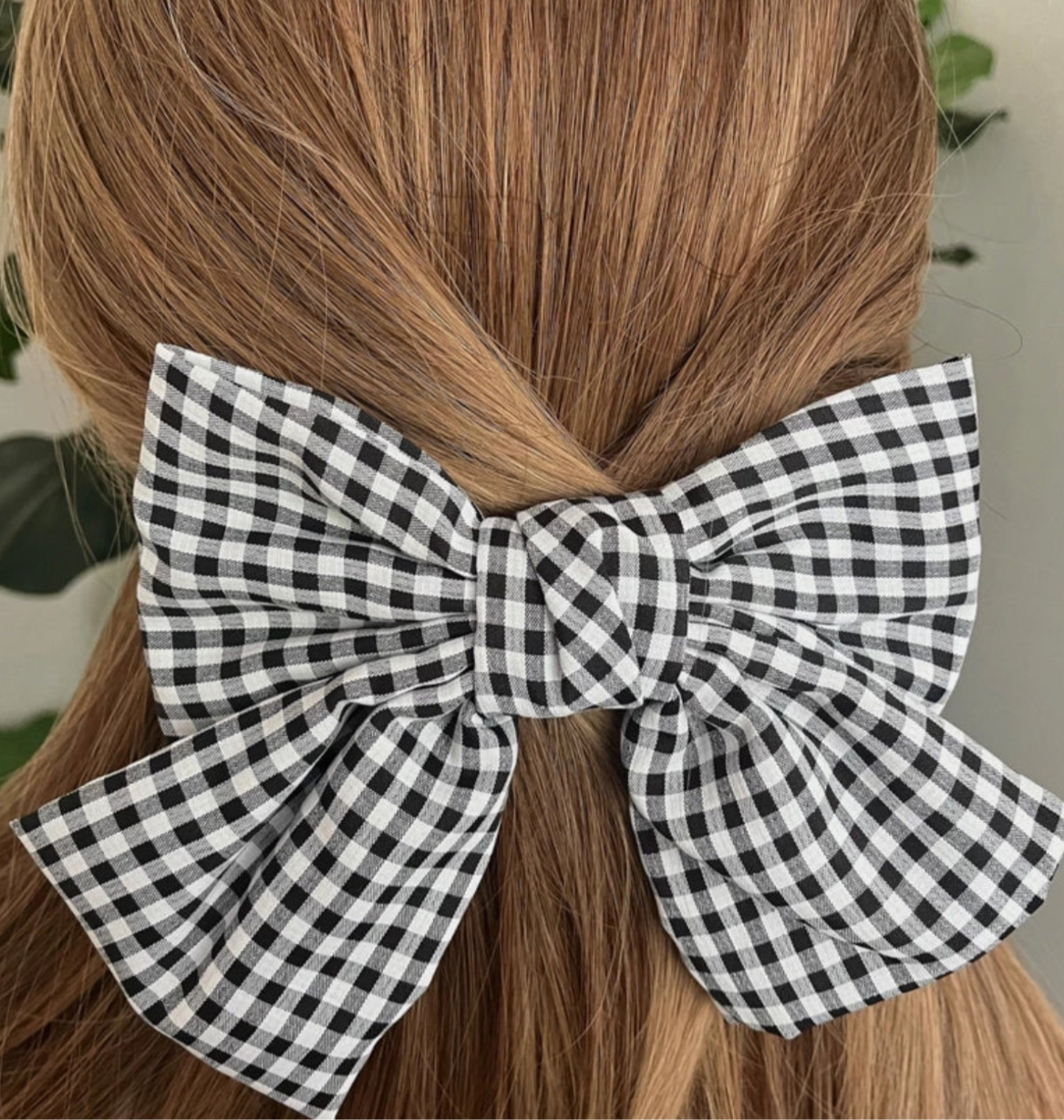 White and black bow
