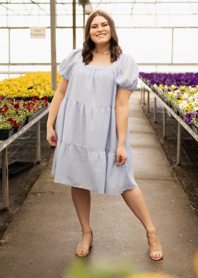 Short sleeve light blue dress