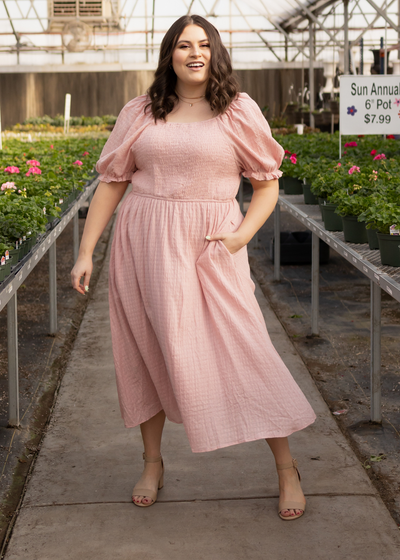 Short sleeve dusty pink dress