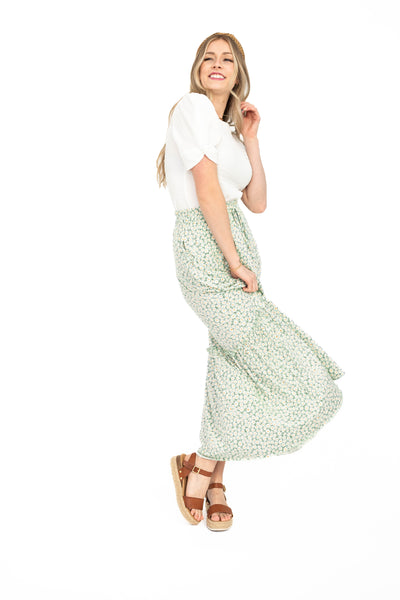 Short sleeve white top