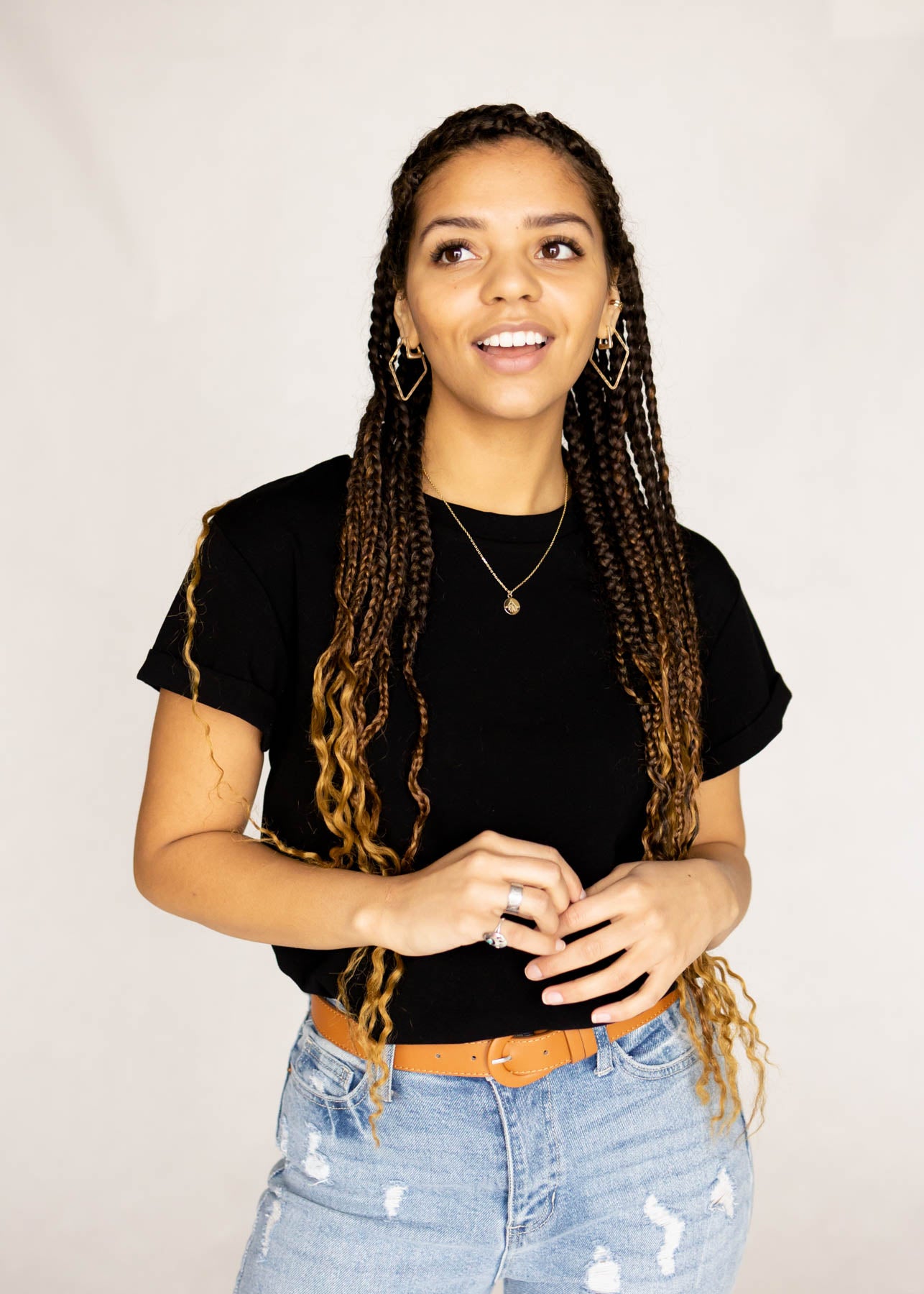 Black top short sleeve rolled cuff