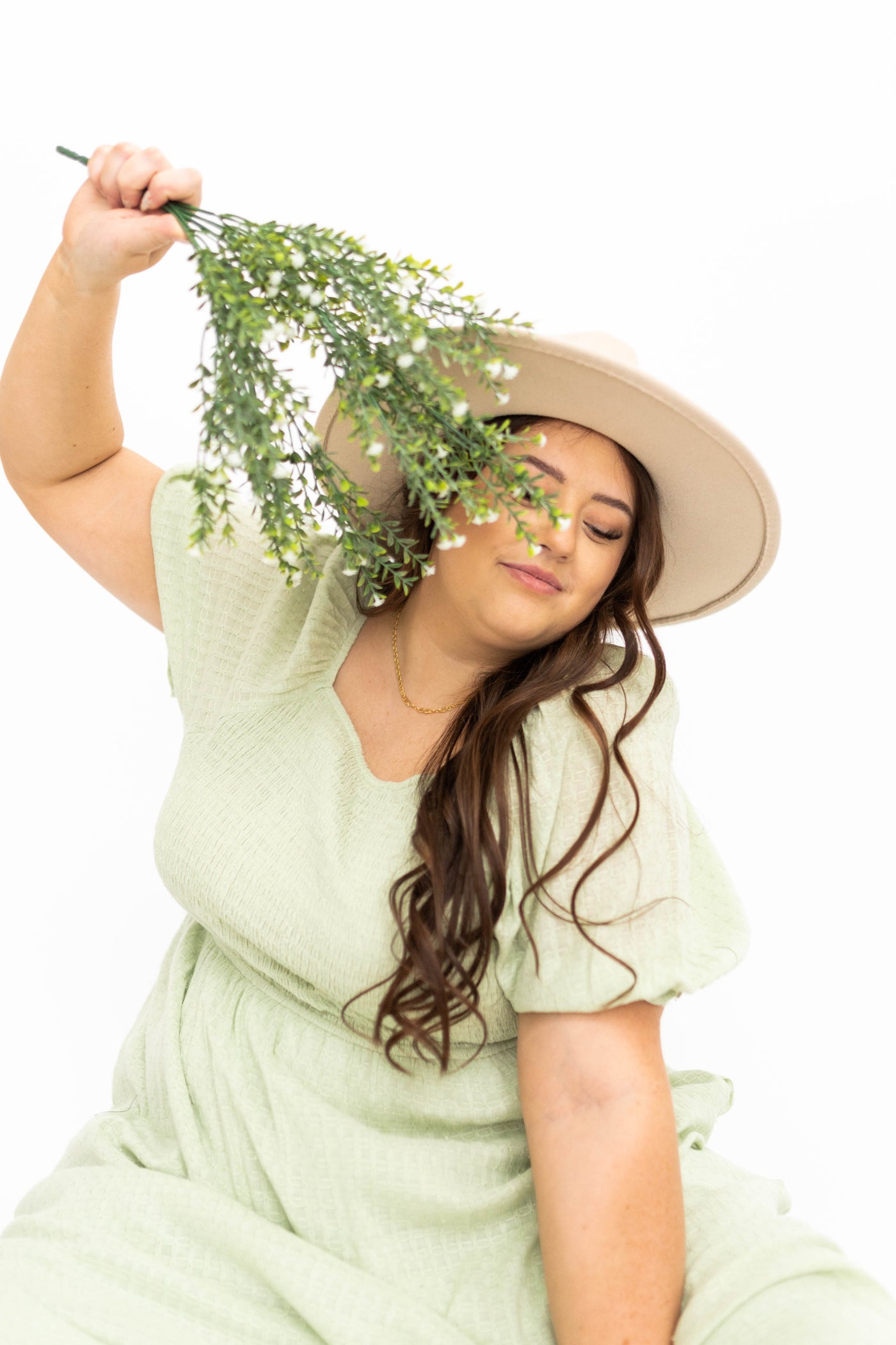 Short sleeve plus size light green dress