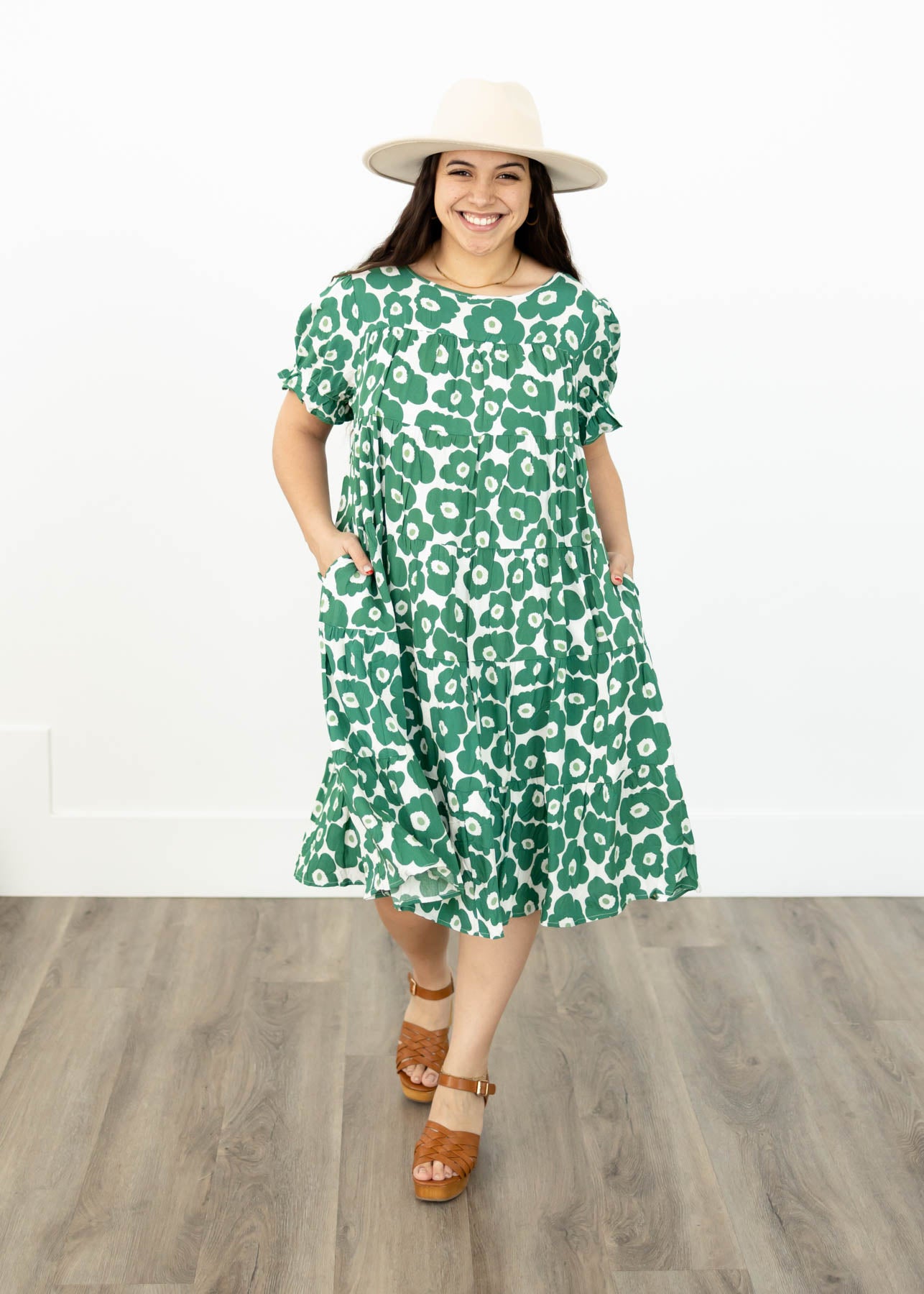 Short sleeve green floral dress with pockets