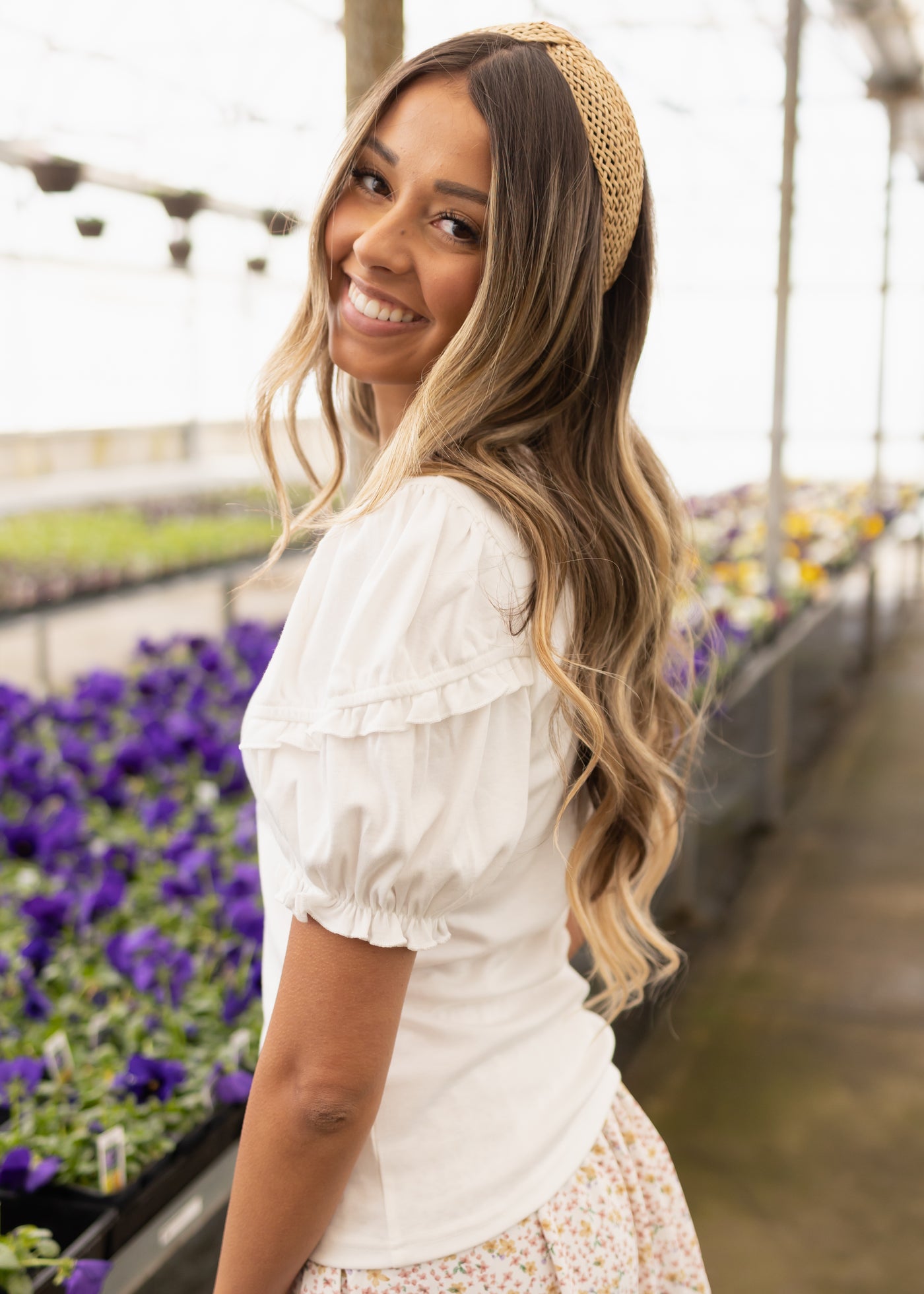 White top with ruffle on short sleeve
