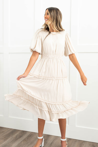 Short sleeve cream dress with elastic waist