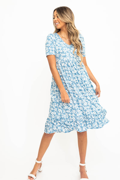 Short sleeve v-neck blue floral dress